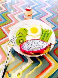 早餐，煎蛋，拼盘，爱心早餐