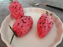 萌萌哒草莓饭团的热量