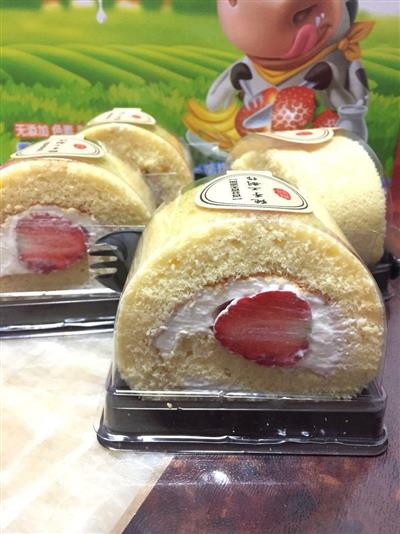 海绵蛋糕草莓瑞士卷