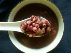 薏米红豆汤的热量
