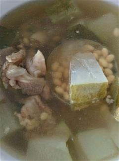冬瓜黄豆排骨汤的热量