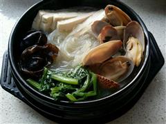 小白菜炖蛤蜊豆腐