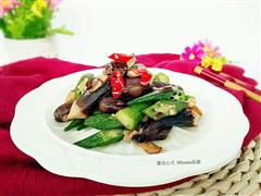 黑皮鸡枞菌炒秋葵的热量