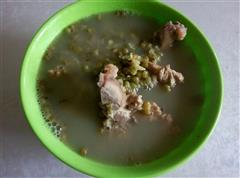 绿豆排骨汤的热量