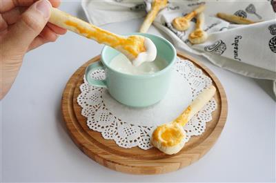 可以吃的勺子-黄金勺酸奶磨牙饼干