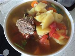 土豆排骨汤-简单好吃但不快的吃的热量
