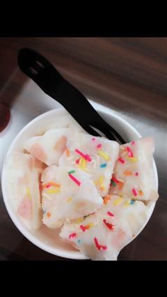 酸奶水果冻