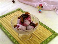 炼奶蓝莓冰激凌
