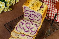 超好吃的黑芝麻紫薯面包