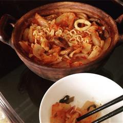 韩国泡菜海鲜面的热量