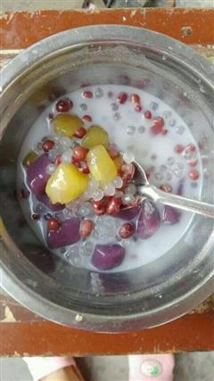 紫薯南瓜丸西米红豆糖水