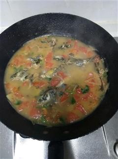 西红柿黄颡鱼汤