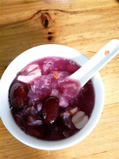 紫薯莲子银耳汤的热量