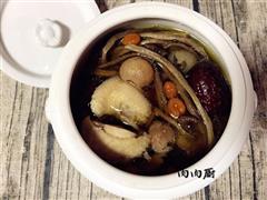 茶树菇炖鸡