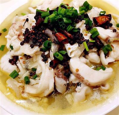 重庆酸菜鱼(鲜，香，辣，酸)
