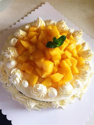 黄桃酸奶慕斯蛋糕