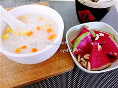 胡萝卜玉米粒粳米粥