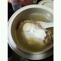 鸡蛋肉饼汤