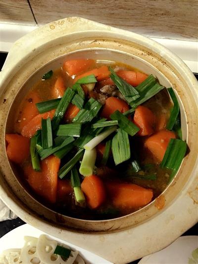 胡萝卜羊肉汤