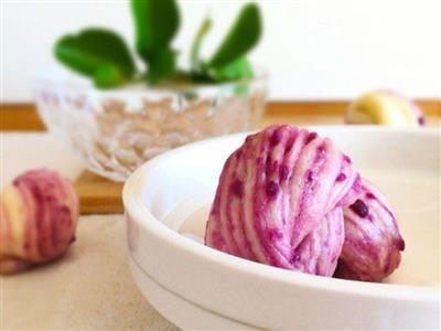 牛奶紫薯花卷 