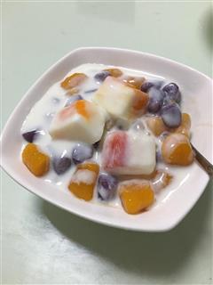 酸奶鲜芋仙