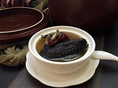 红枣桂圆枸杞乌鸡汤的热量
