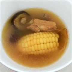 虫草花玉米排骨汤的热量
