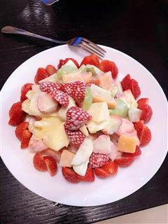 草莓系水果沙律