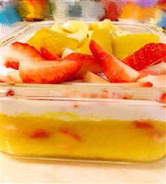 水果果冻与酸奶