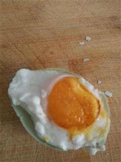 白粥伴侣-咸鸭蛋的热量