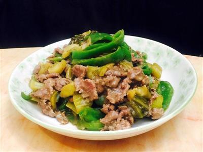 青椒酸菜炒牛肉